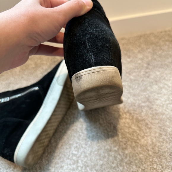 Size 9 Steve Madden Wedge Sneakers - Picture 5 of 9